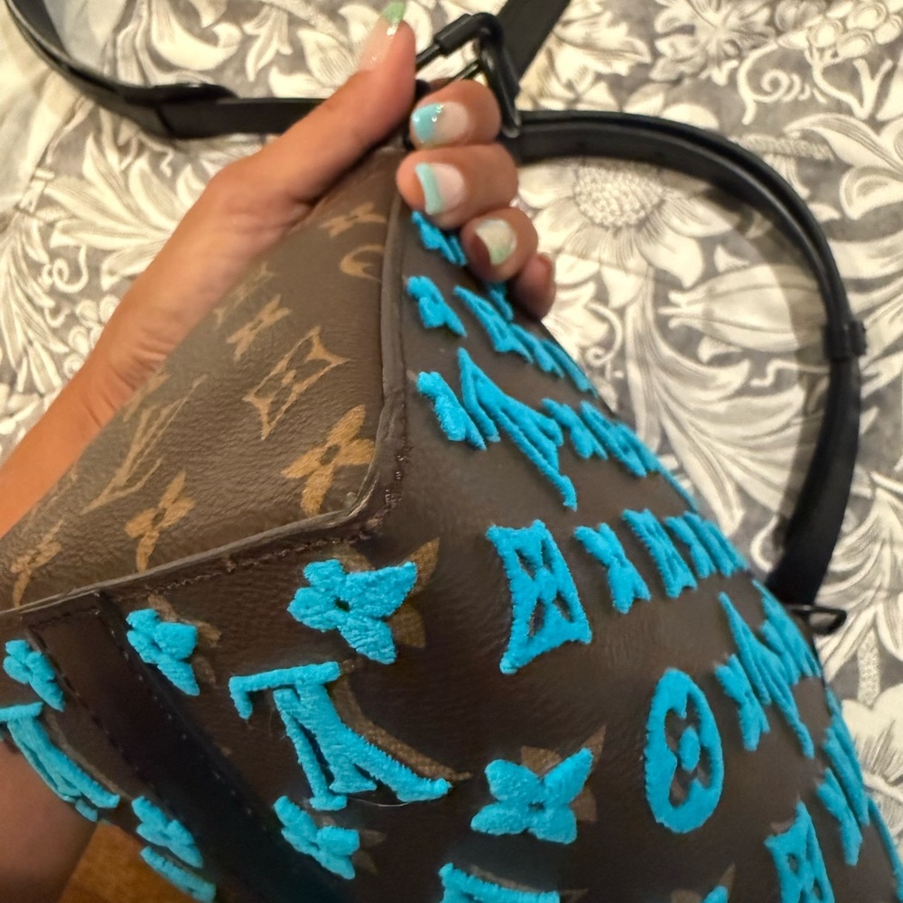 Louis Vuitton crossbody RARE - Picture 14 of 16